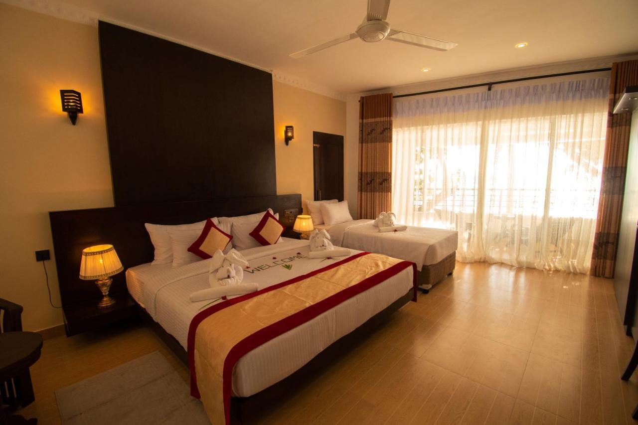 Manara Beach Resort Beruwala Exteriör bild