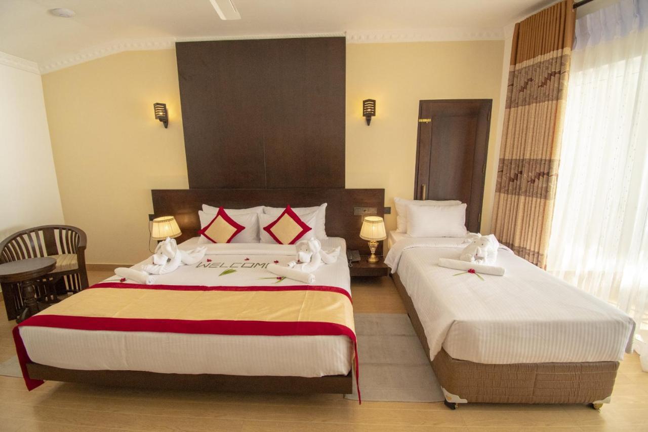 Manara Beach Resort Beruwala Exteriör bild