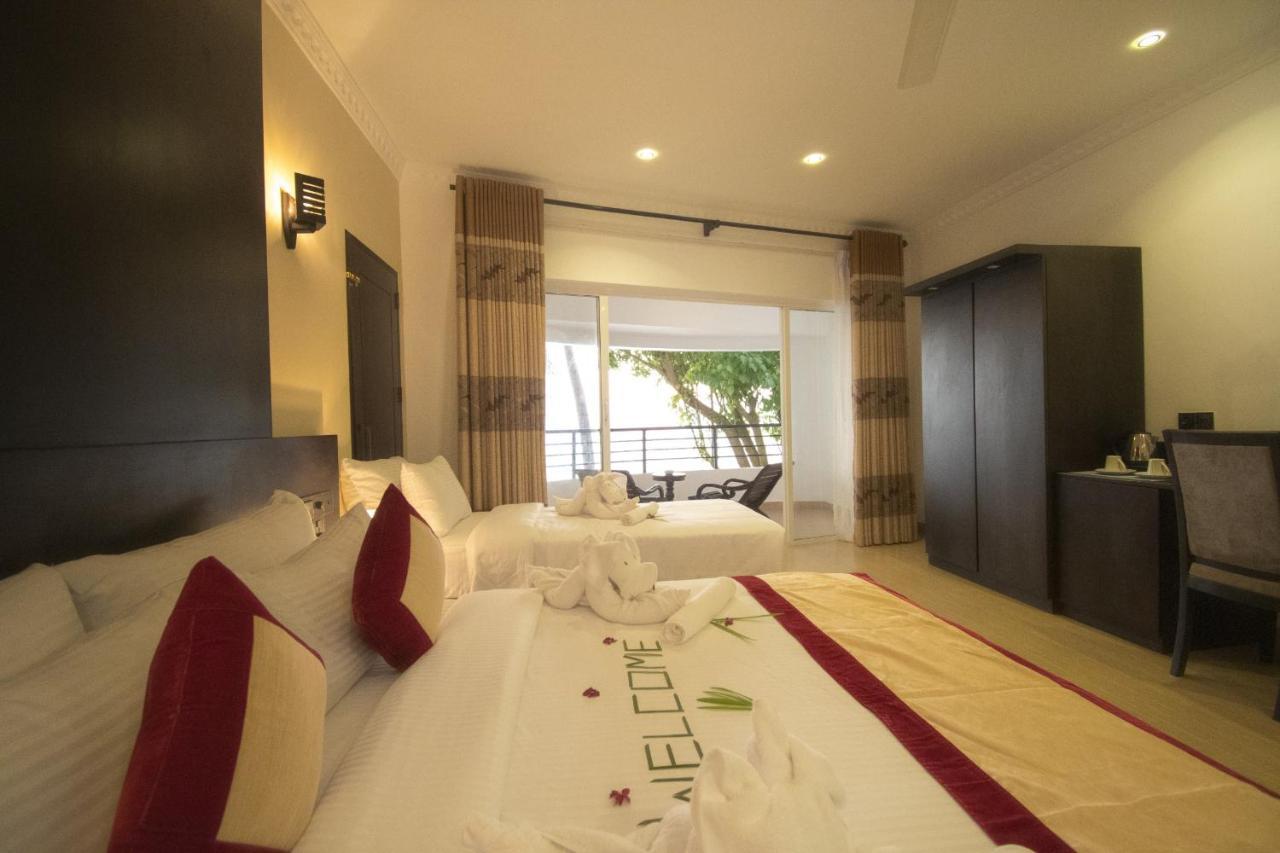 Manara Beach Resort Beruwala Exteriör bild
