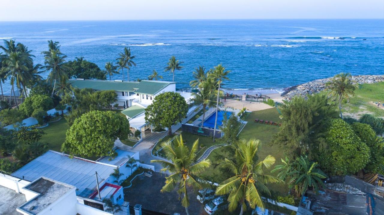 Manara Beach Resort Beruwala Exteriör bild