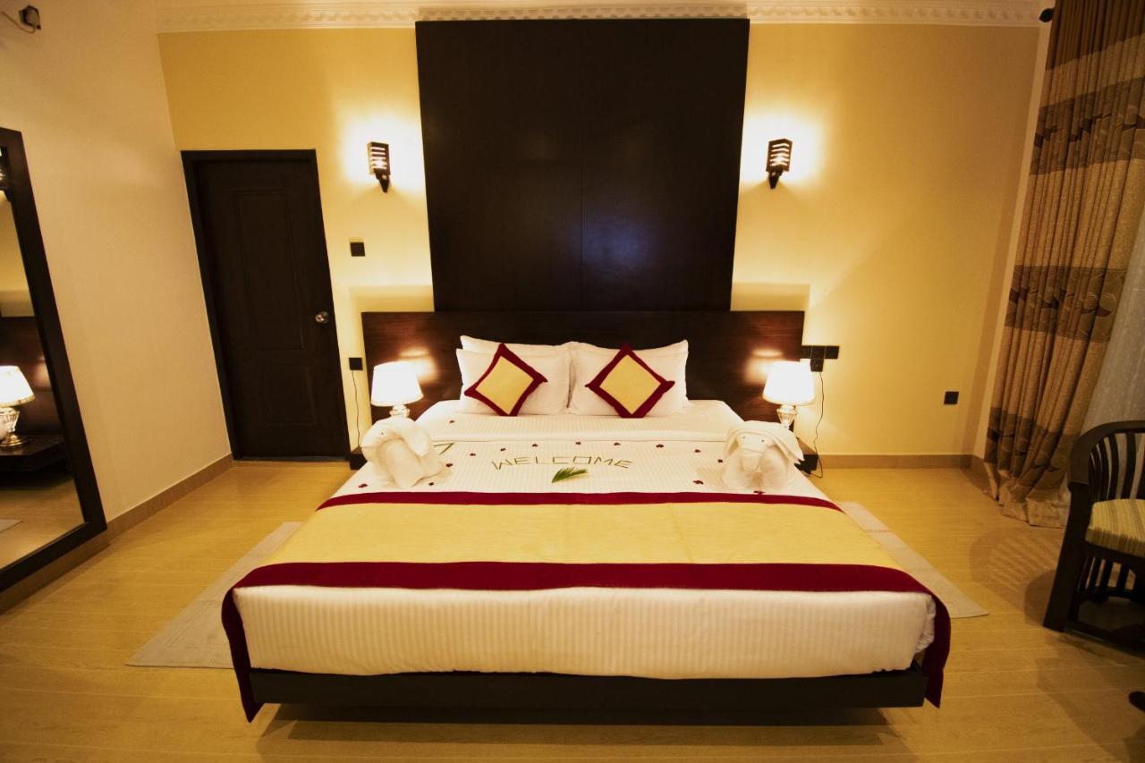 Manara Beach Resort Beruwala Exteriör bild