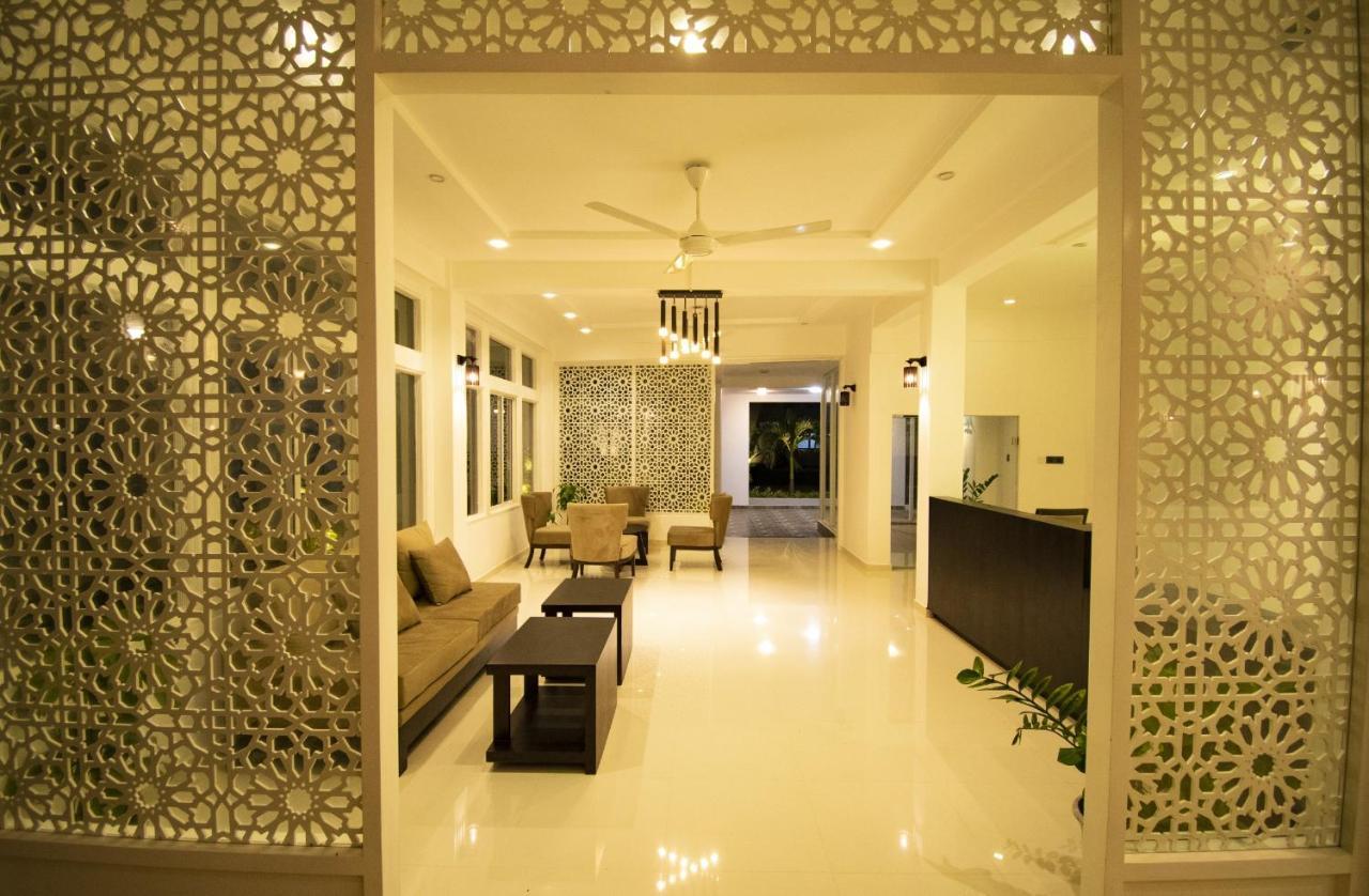 Manara Beach Resort Beruwala Exteriör bild
