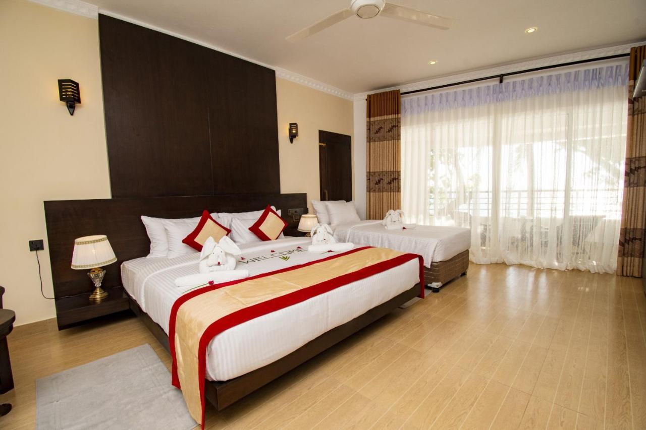 Manara Beach Resort Beruwala Exteriör bild